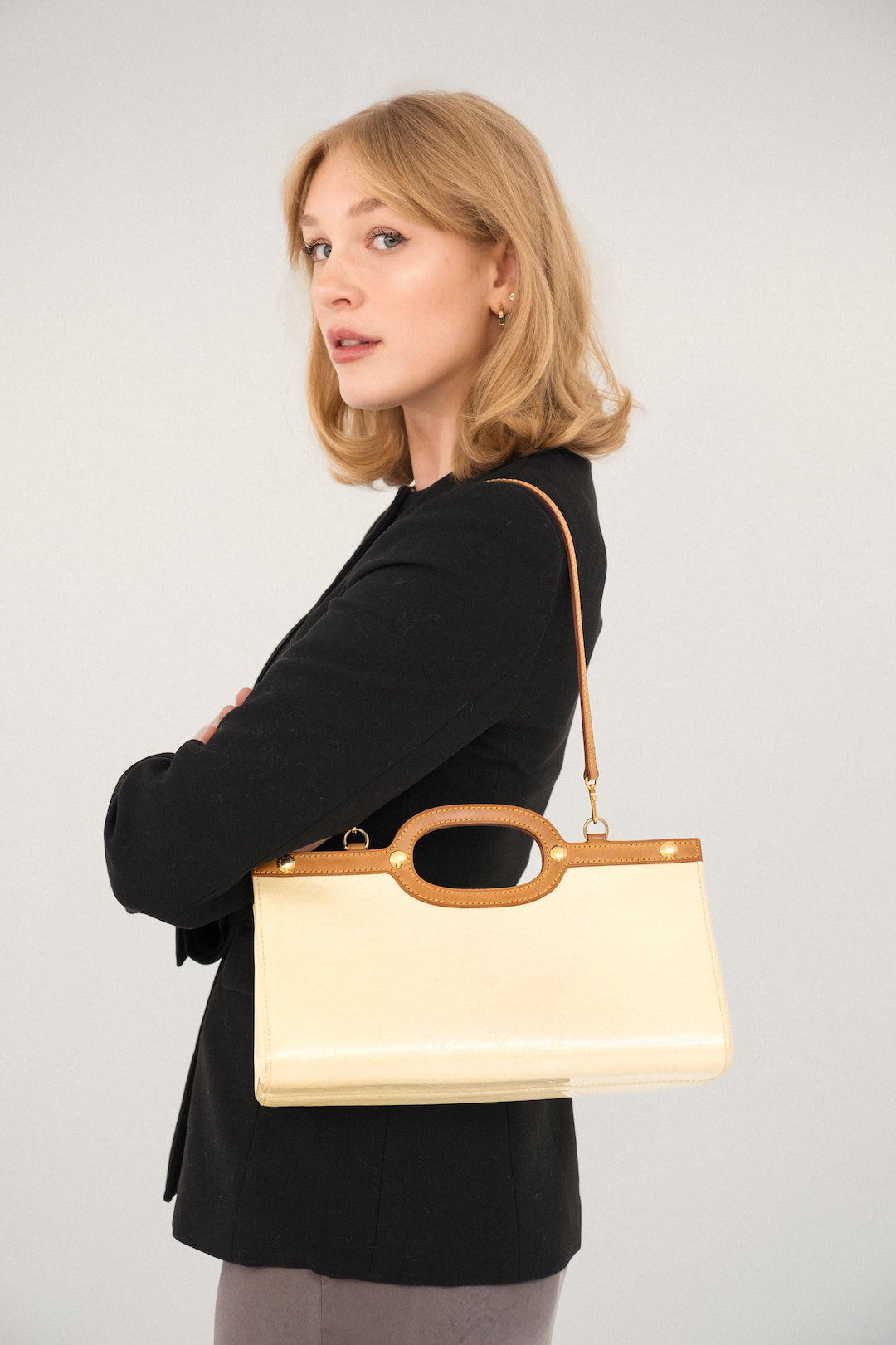 Louis Vuitton Vernis Cream Roxbury Bag