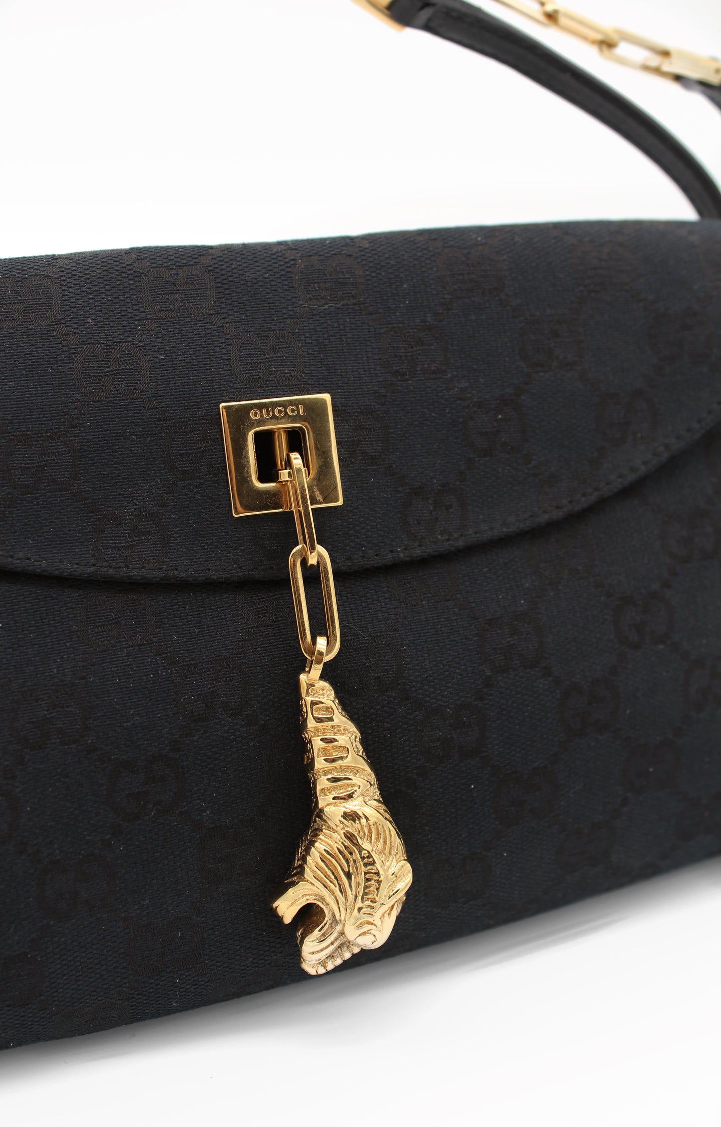 Gucci Dionysus Lion Head Shoulder Bag