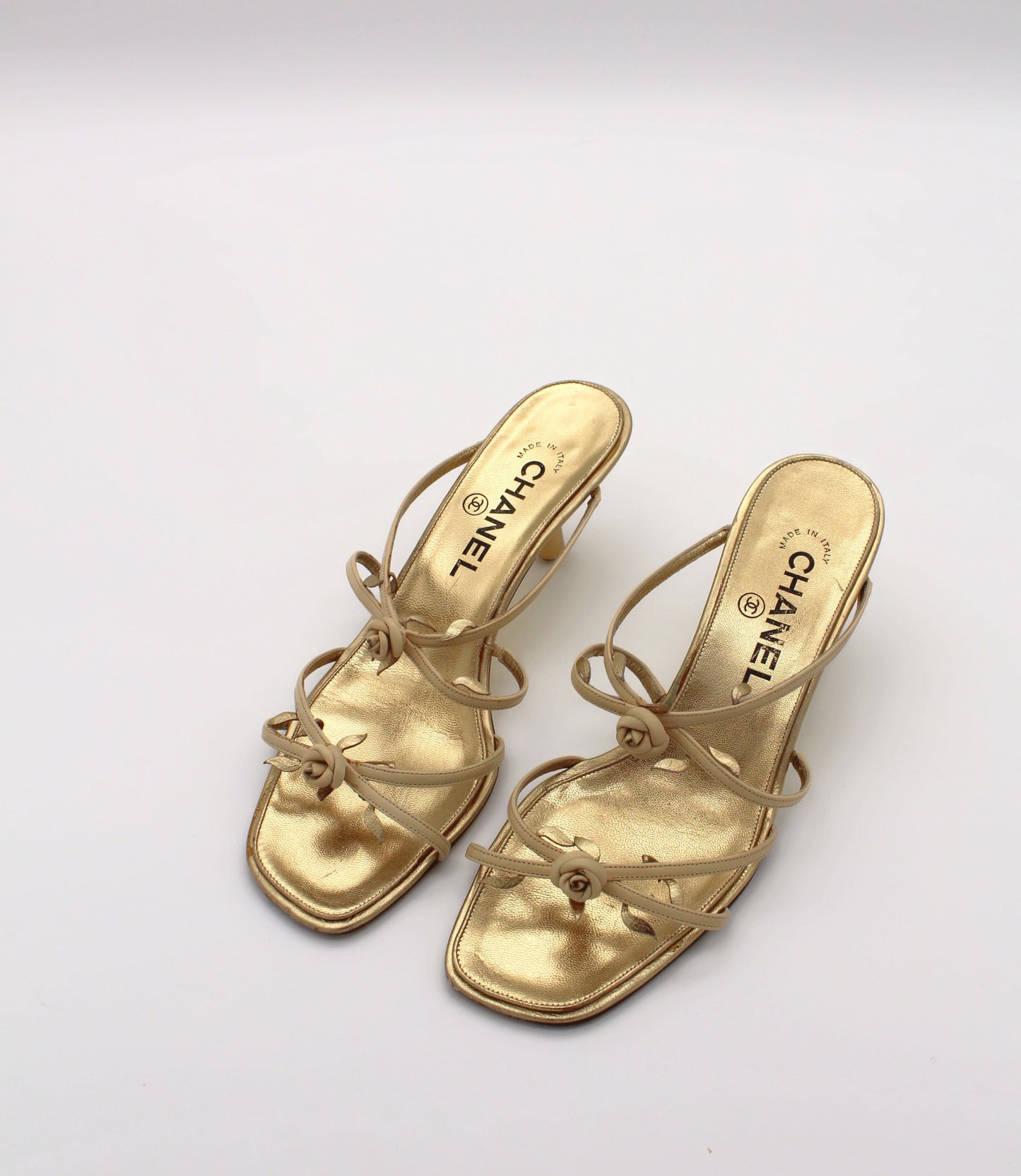 Chanel Gold Rosebud Heels (Size 37)