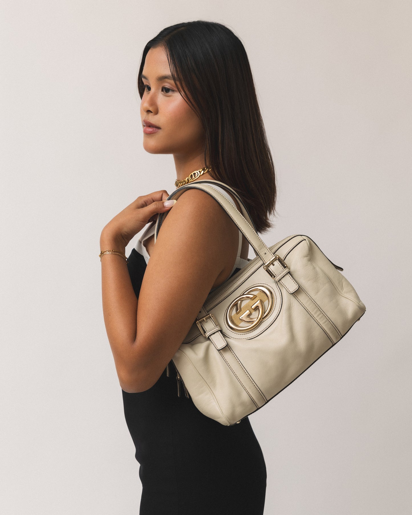 Gucci G White Leather Bag