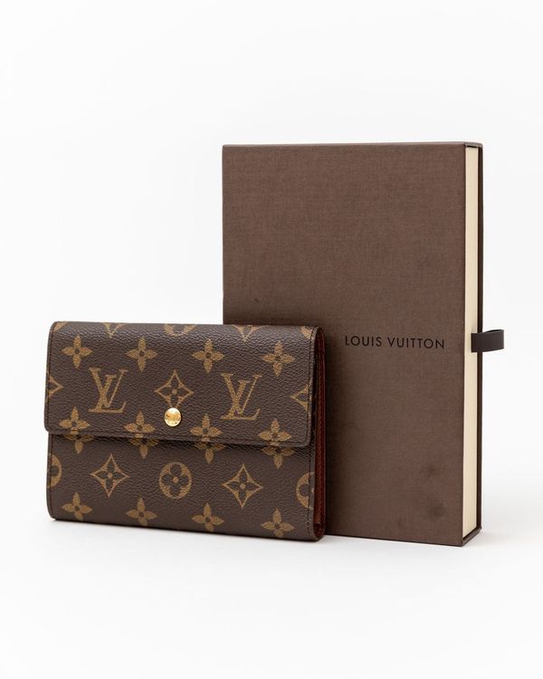 Louis Vuitton Wallet on Chain