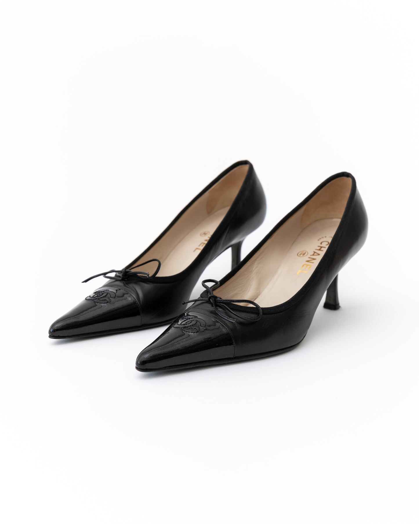Chanel CC Bow Heels (39.5)