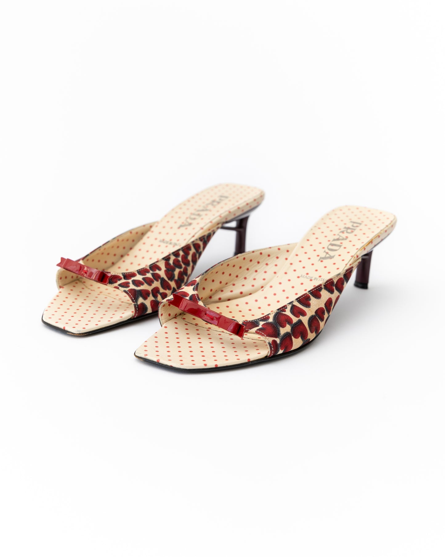 Prada heart bow Heels (38.5)